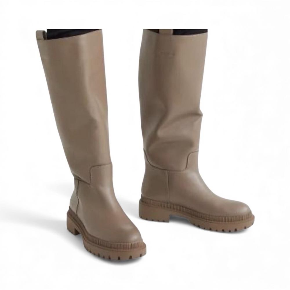H&M Dark Taupe Knee High Chunky Lug Sole‎ Boots Faux Leather Size  7